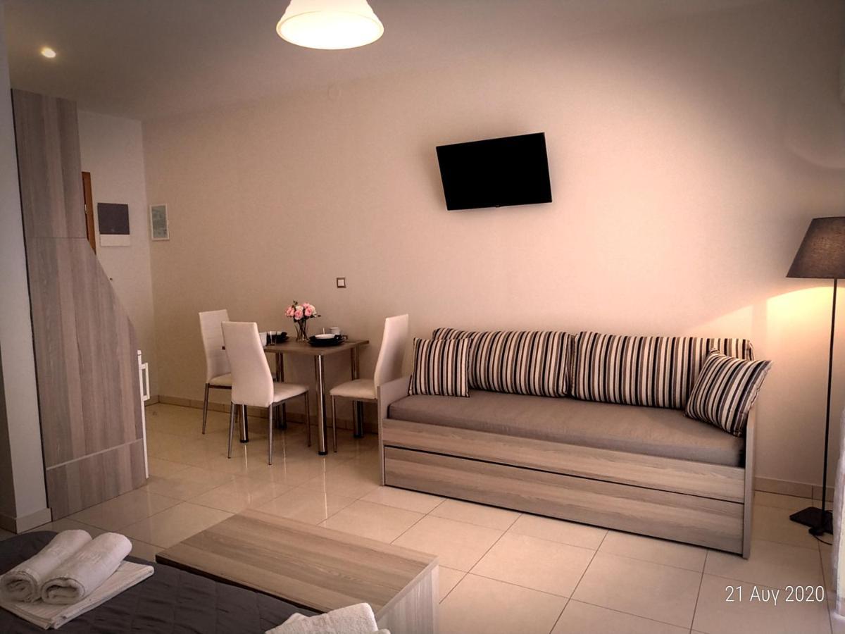 Adonis Apartments Paralia Katerinis Exterior photo